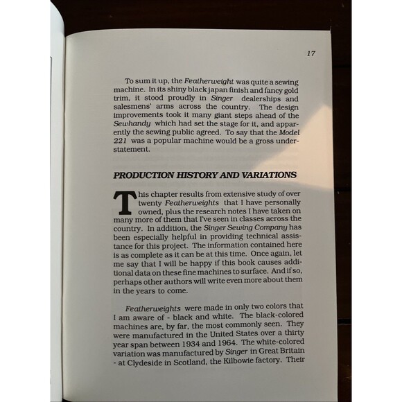 Featherweight 221: The Perfect Portable Book by Nancy Johnson-Srebro Softcover - Picture 2 of 4